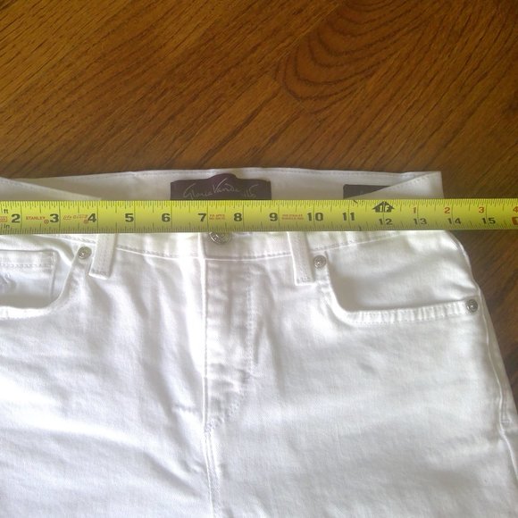 Gloria Vanderbilt "Amanda" Size 4 Petite Straight Leg White Cotton Jeans - Picture 7 of 11